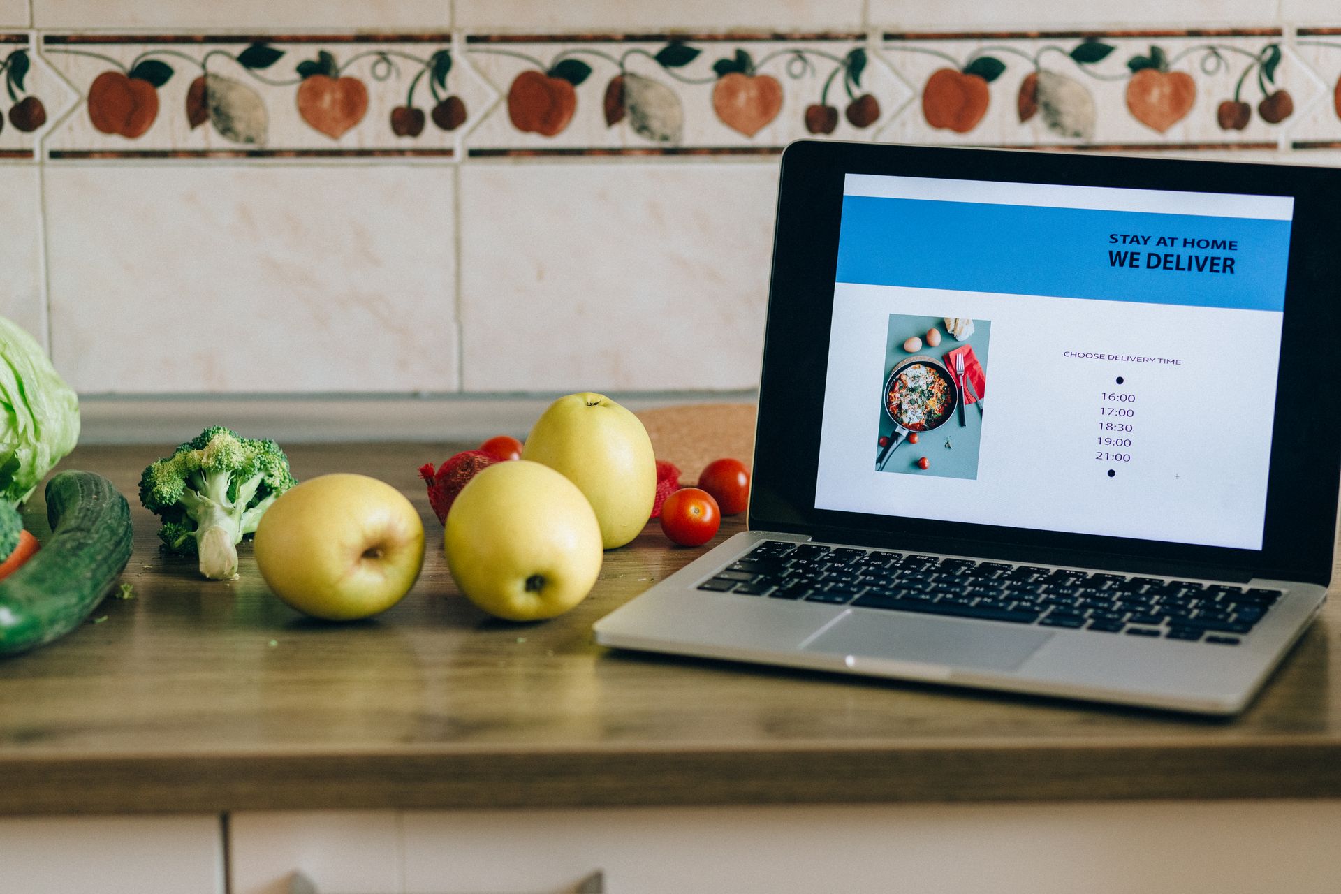 Laptop showing a delivery app